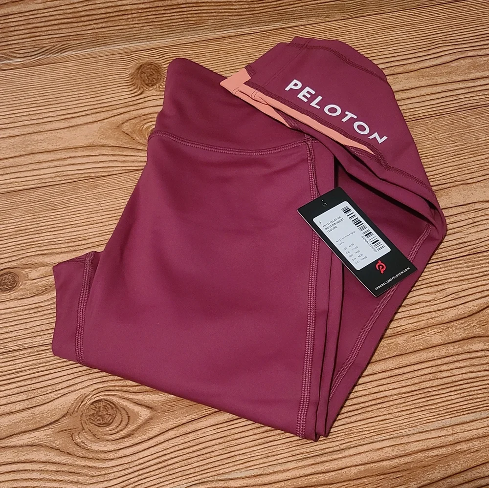 Peloton Women's Move Rib Insert Leggings (size S) - Picture 3 of 5
